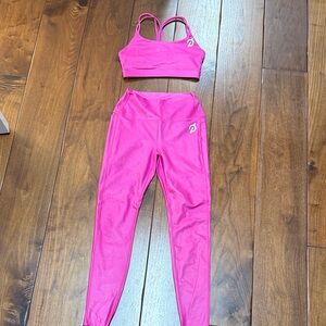 Peloton - Pink Athletic Set with Logo